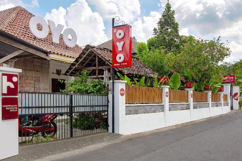 ホテル Oyo 287 ルマー エヤン ジョグジャカルタ エクステリア 写真